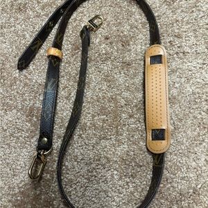 Louis Vuitton Authentic monogram strap in beautiful condition